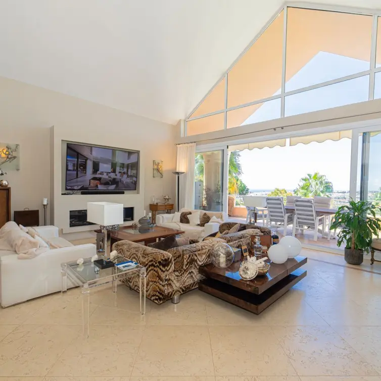 Venta de ático dúplex en Nueva Andalucía