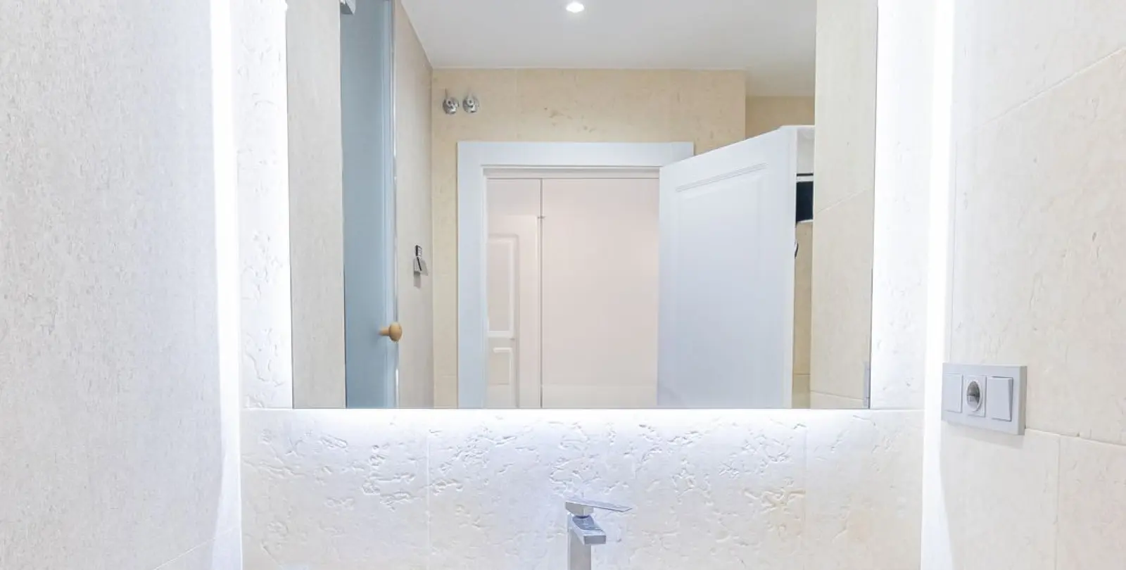 Venta de ático dúplex en Nueva Andalucía 46