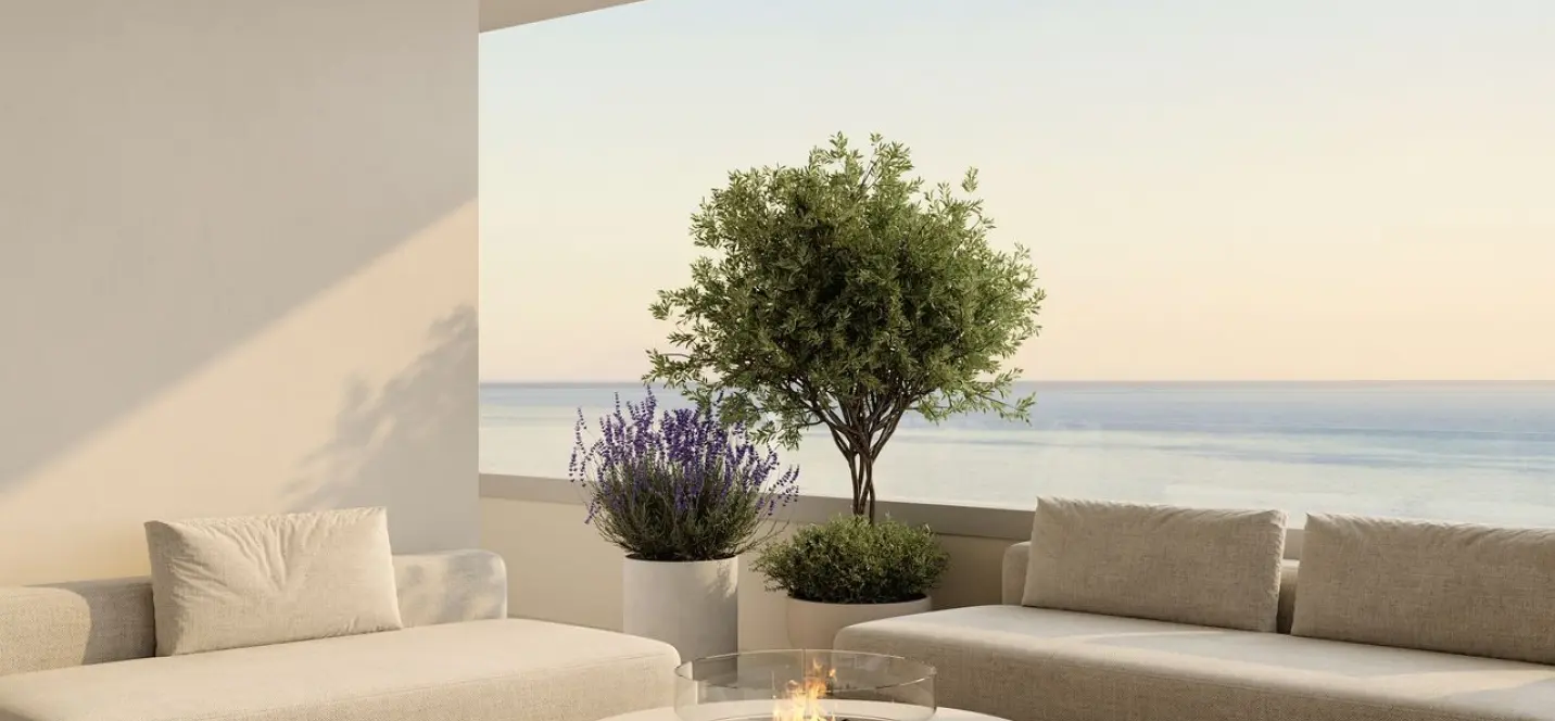 Venta de apartamento en planta media en New Golden Mile 4