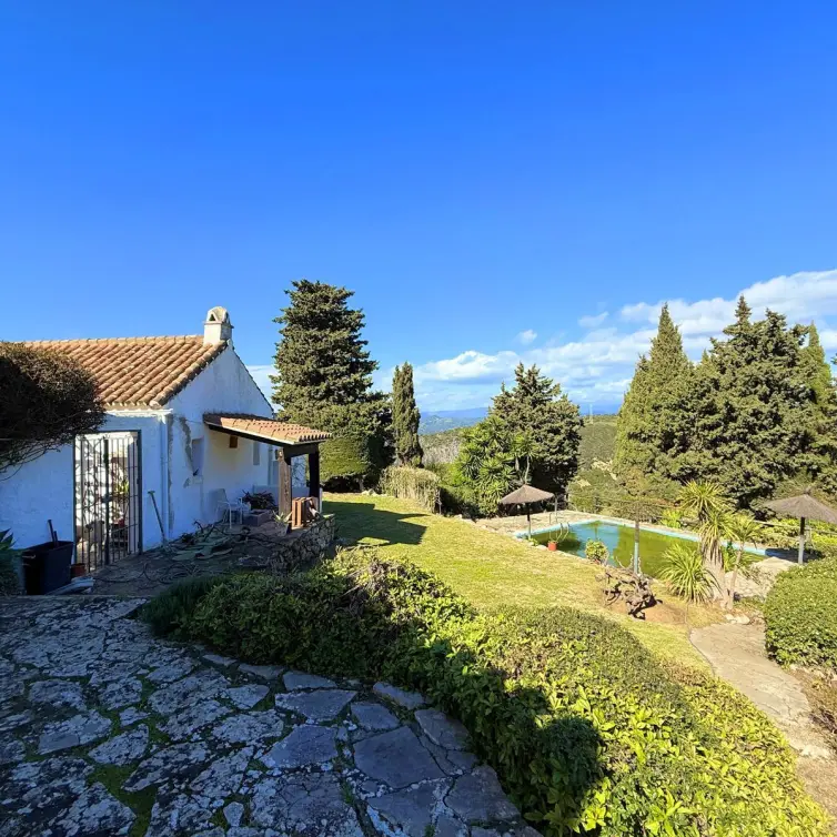 Venta de villa independiente en Casares