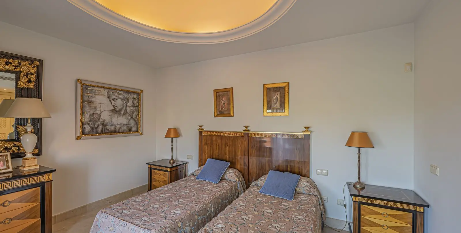 Venta de ático en Puerto Banús 28