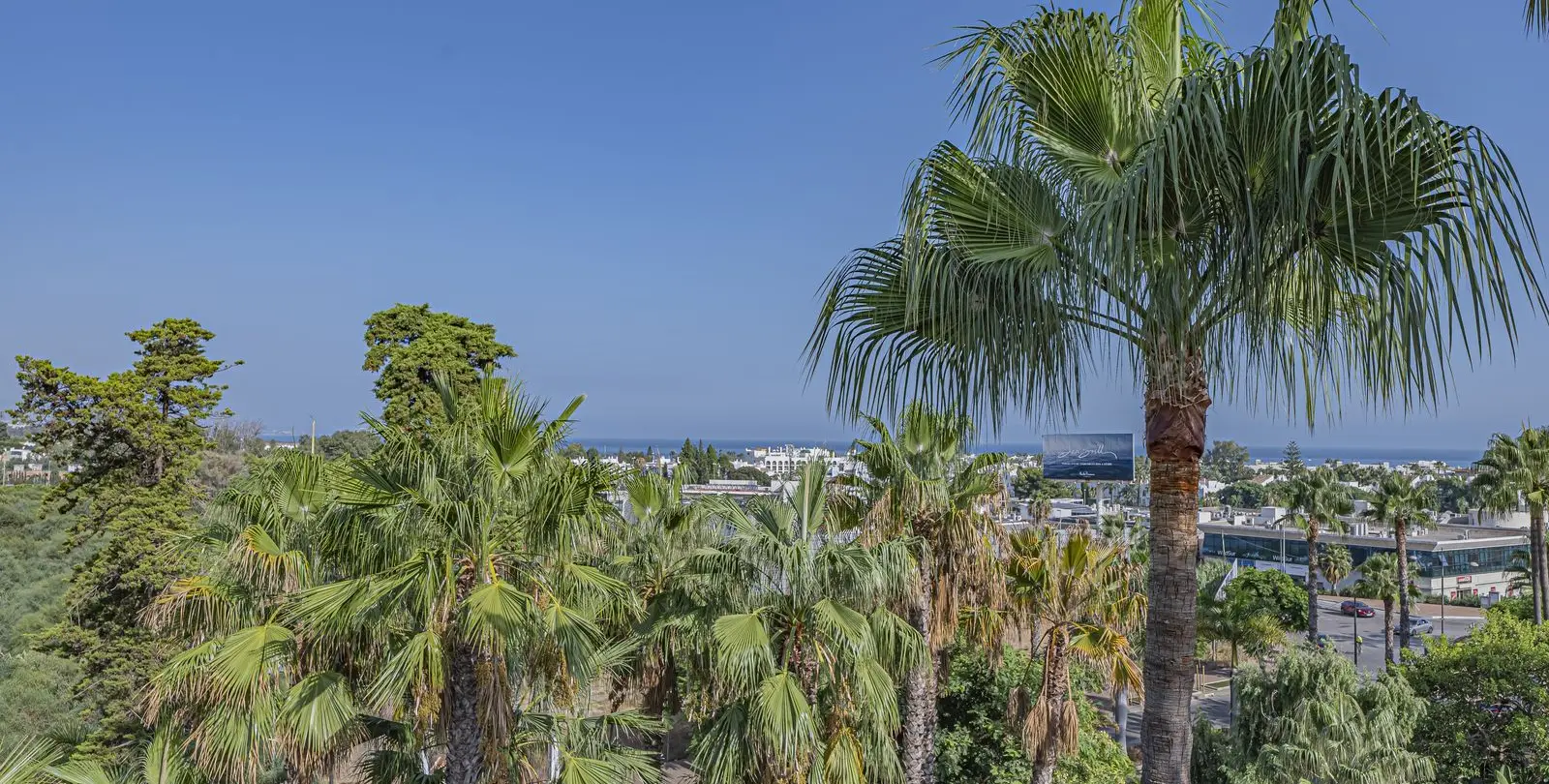 Venta de ático en Puerto Banús 56