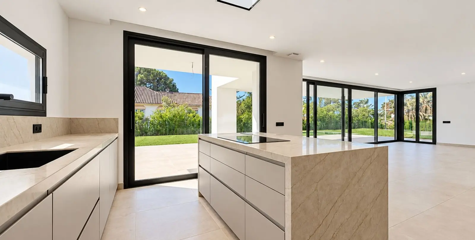 Venta de villa independiente en Nagüeles 3