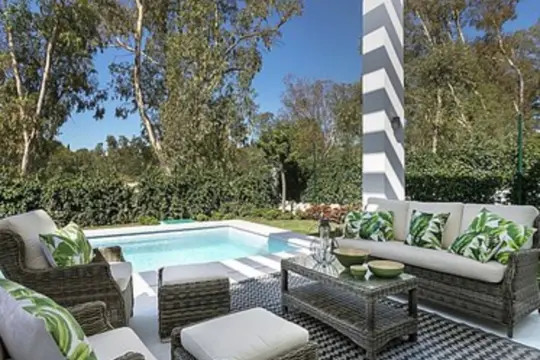 Image 2 thumb