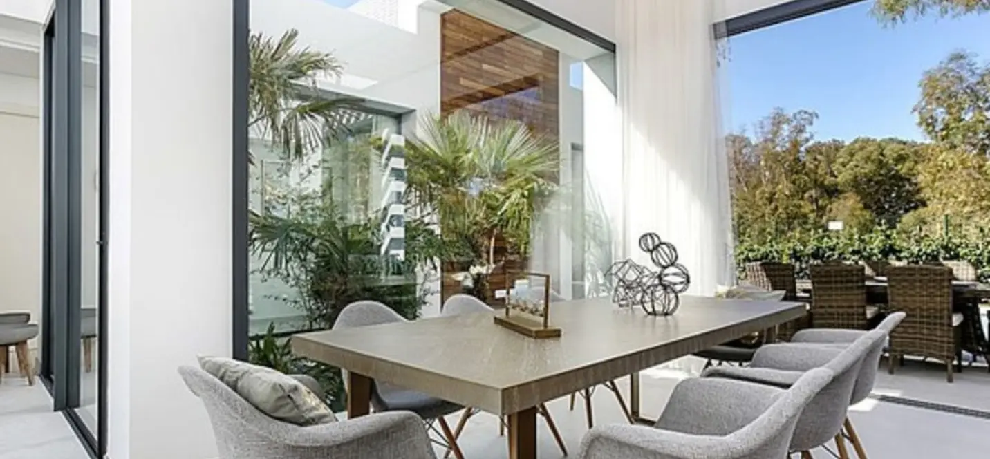 Sale of detached villa in Atalaya 4
