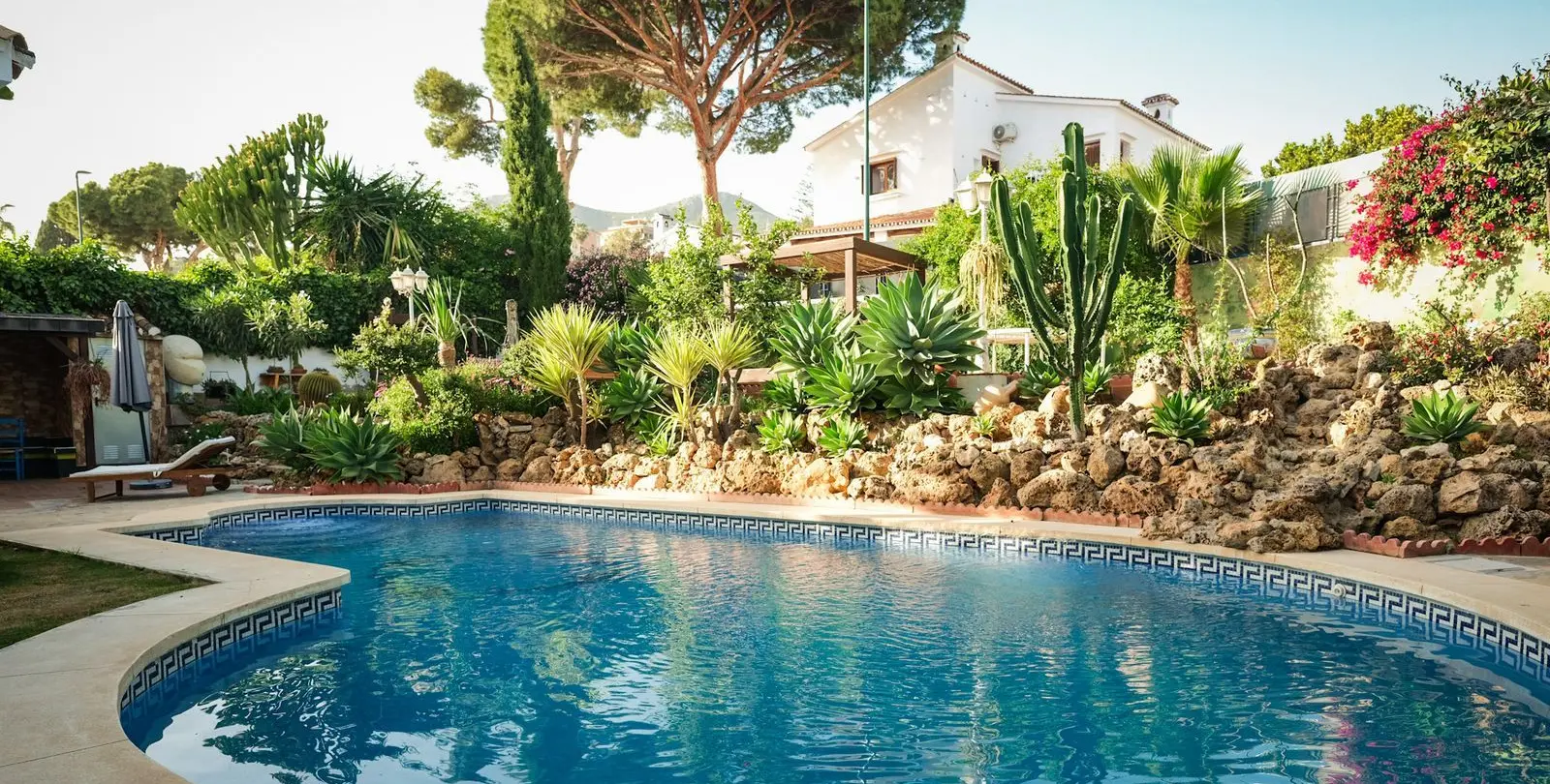 Venta de villa independiente en Málaga Este 5