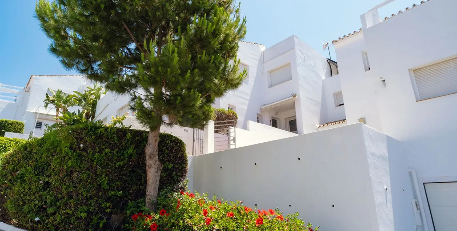 Alquiler a largo plazo de casa pareada en Atalaya 4
