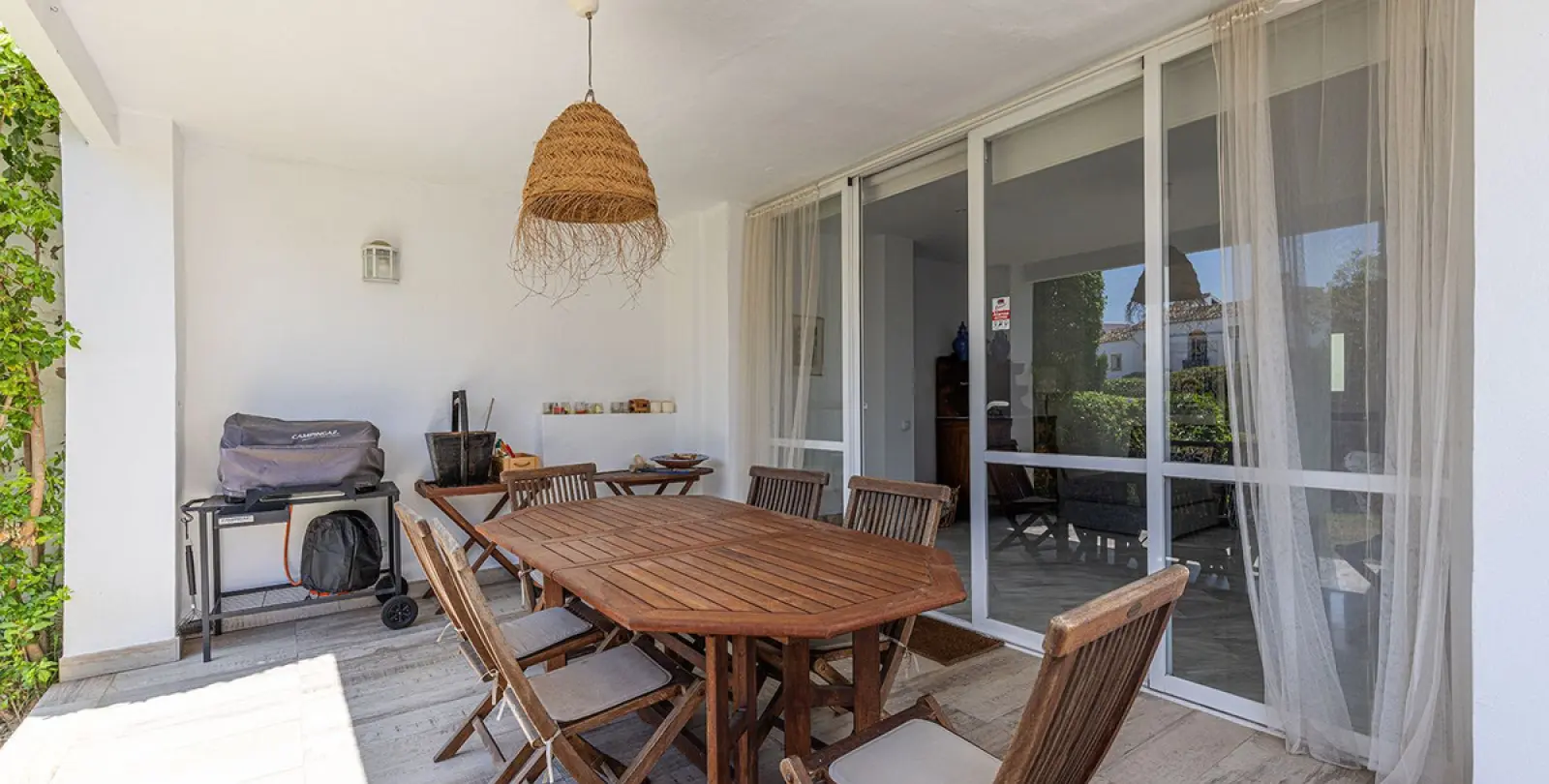 Alquiler a largo plazo de casa pareada en Atalaya 6