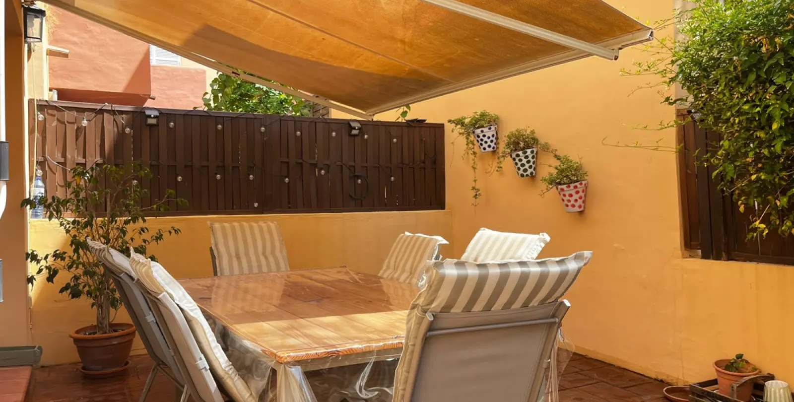 Long-term rent of townhouse in Nueva Andalucía 11