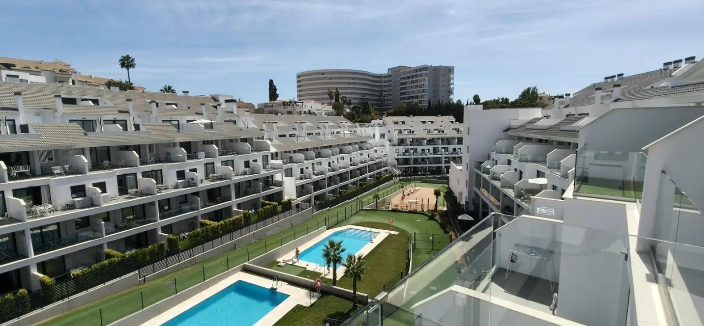 Продажа апартаментов на среднем этаже в Torreblanca 0