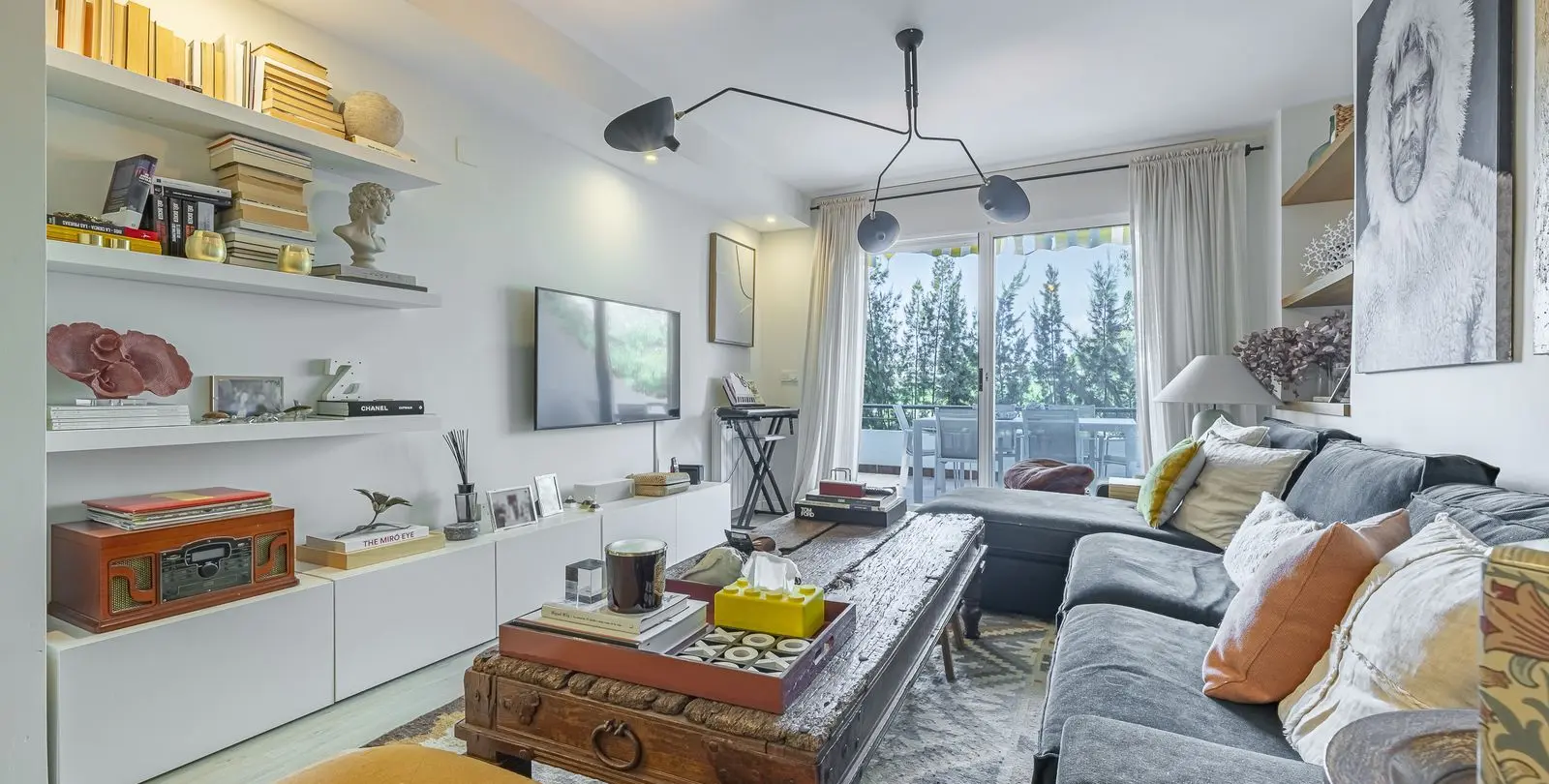 Sale of middle floor apartment in Guadalmina Alta 16