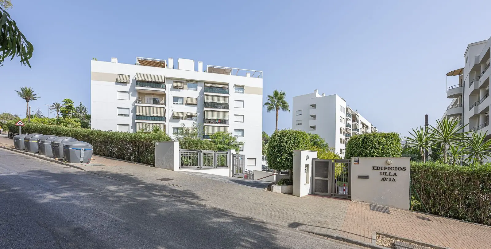 Sale of middle floor apartment in Guadalmina Alta 36