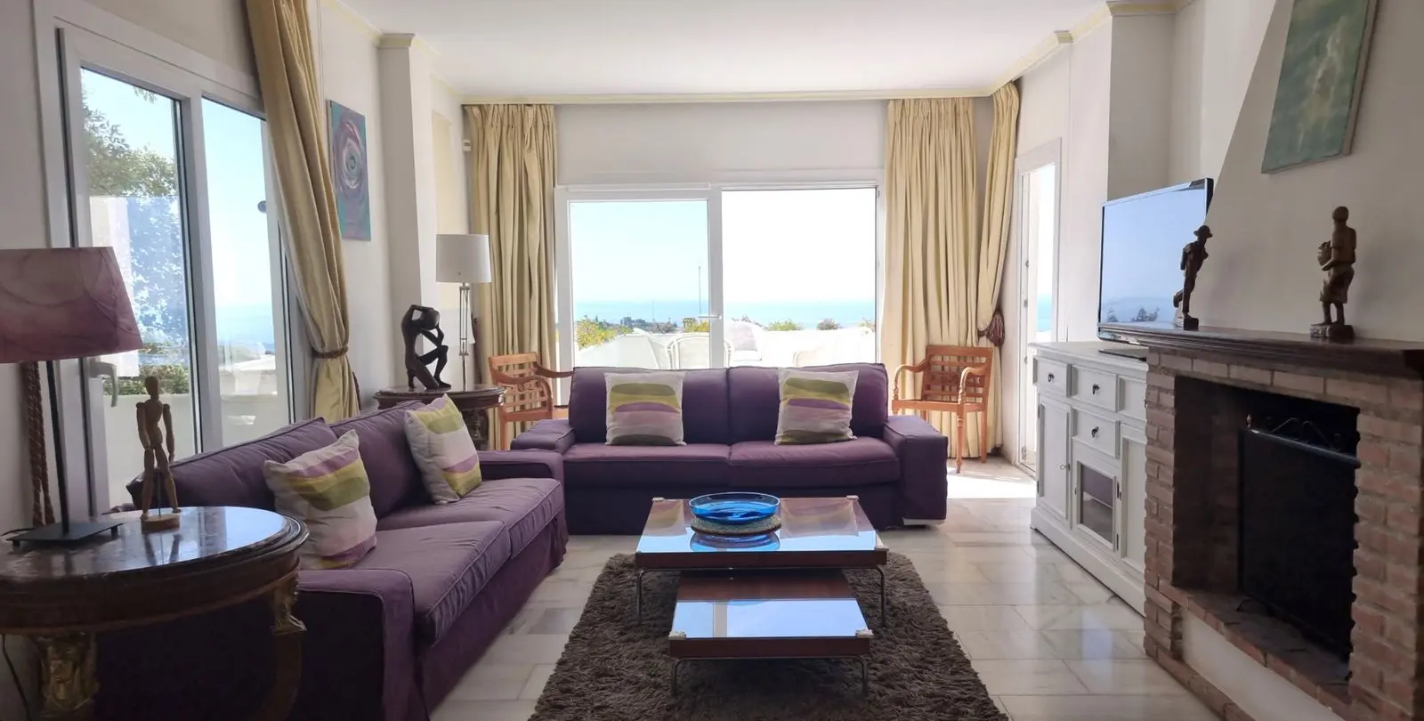 Sale of middle floor apartment in La Mairena 3