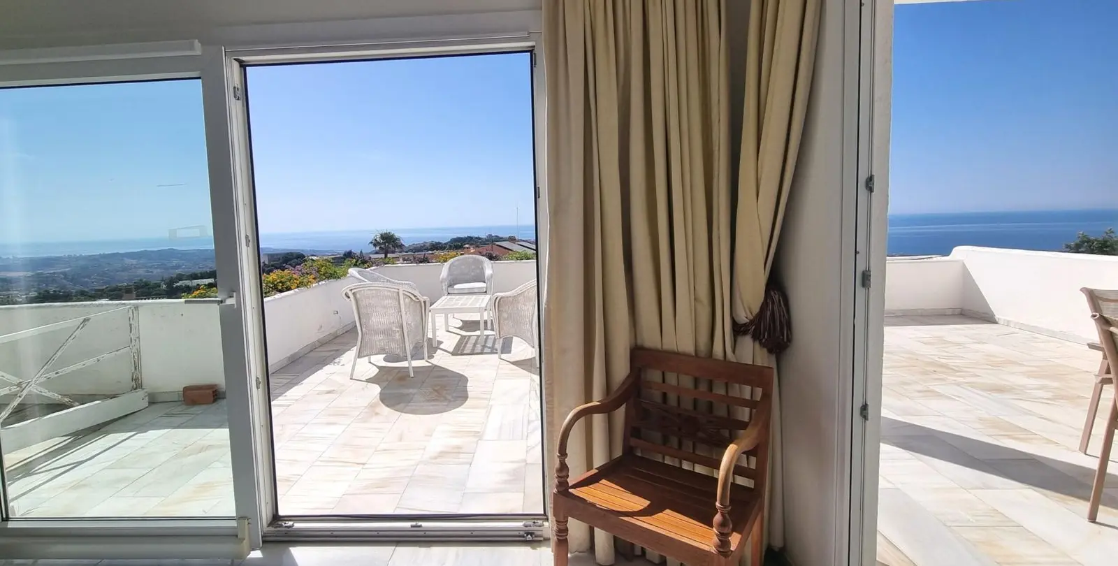 Sale of middle floor apartment in La Mairena 7