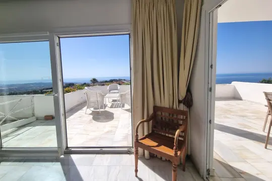 Image 7 thumb