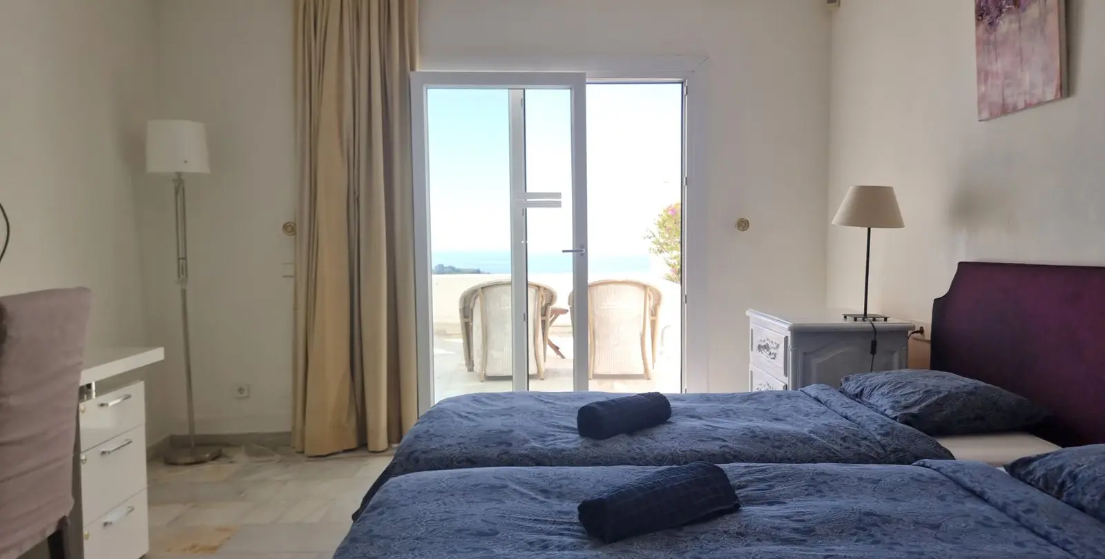 Sale of middle floor apartment in La Mairena 16