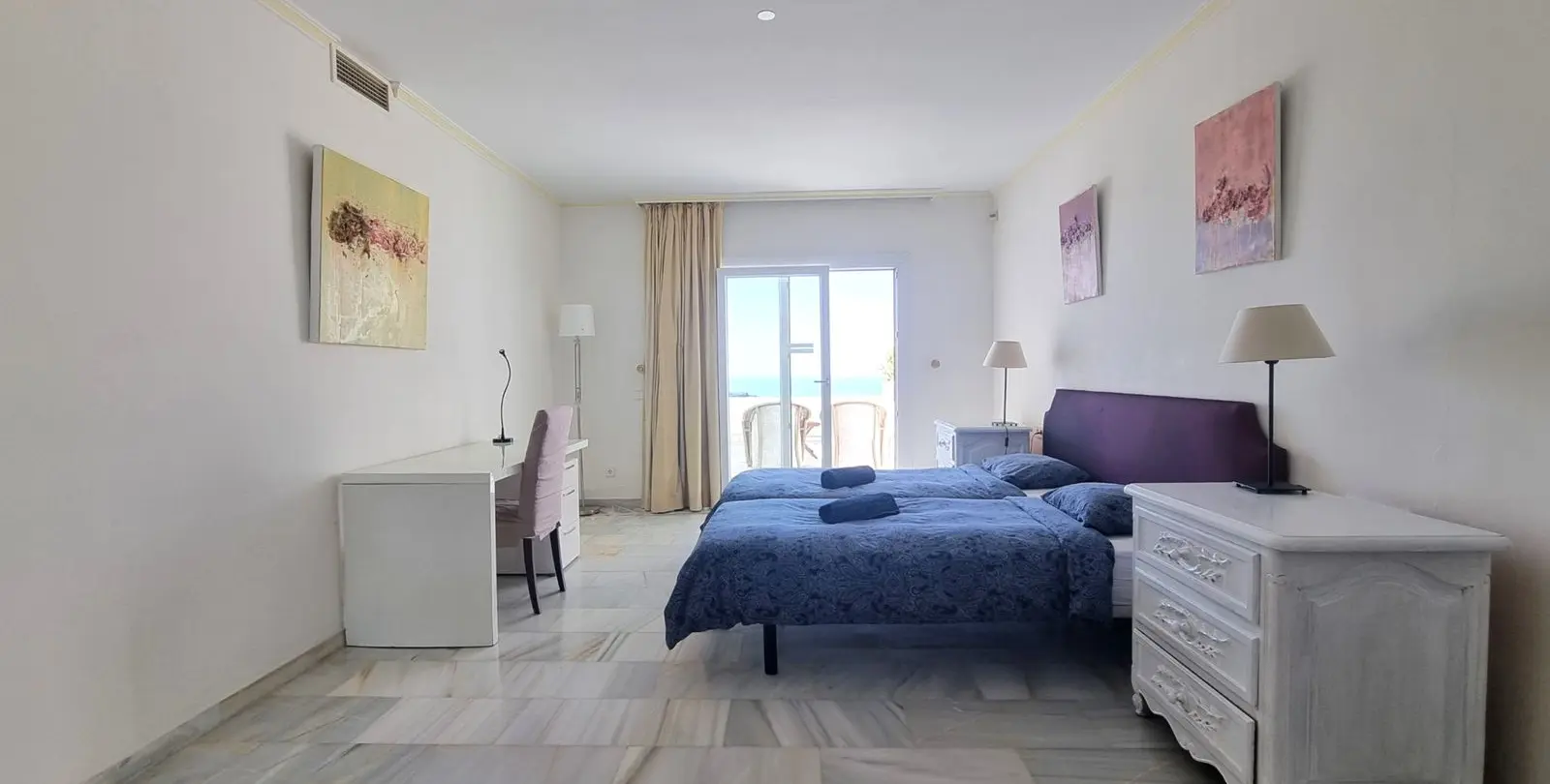 Sale of middle floor apartment in La Mairena 17