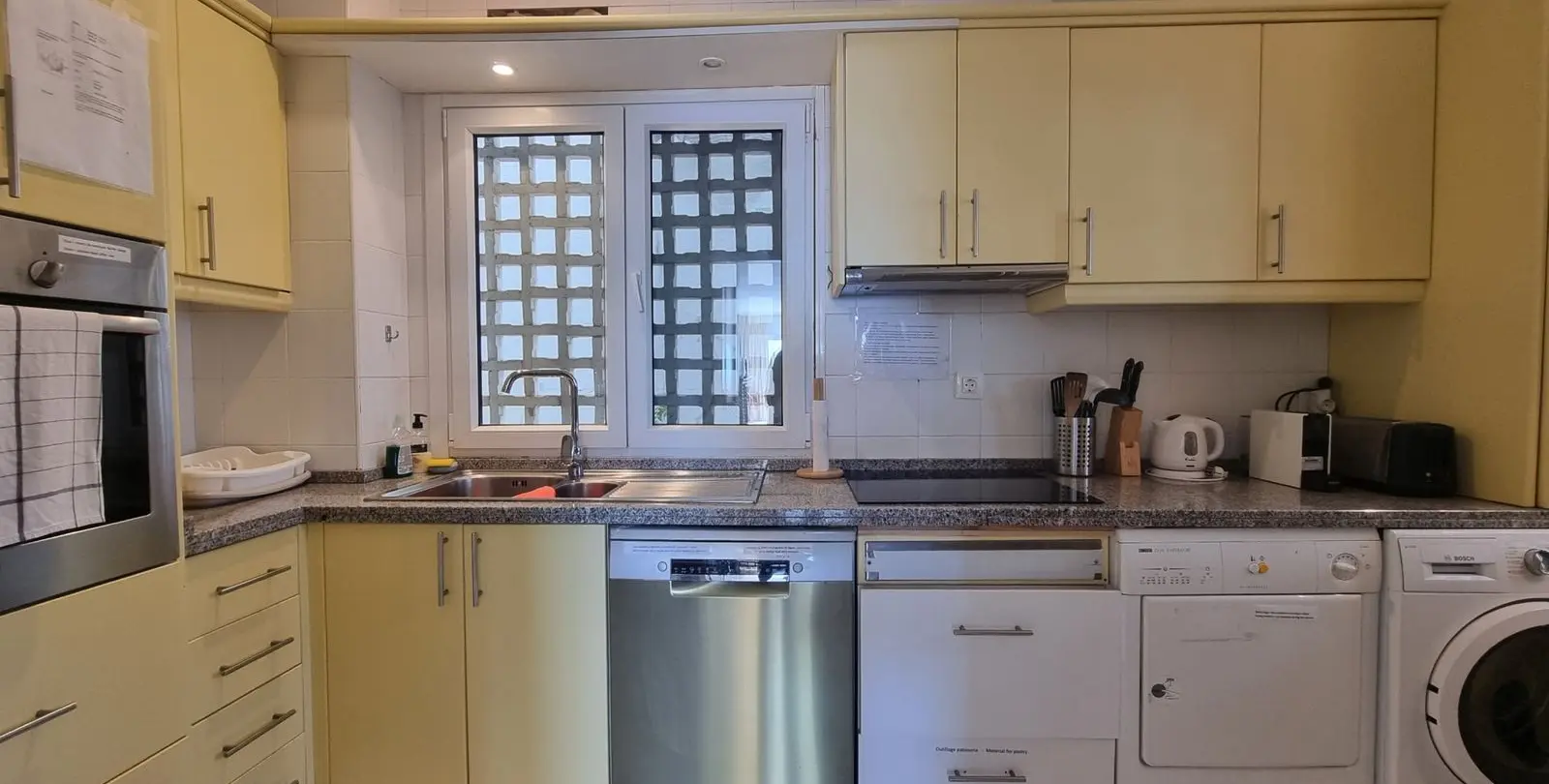 Sale of middle floor apartment in La Mairena 21