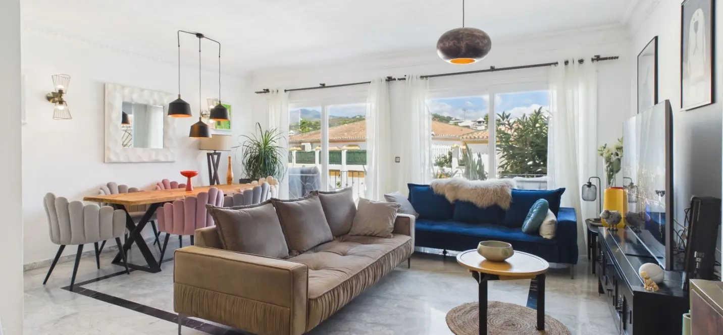 Sale of townhouse in Estepona 1
