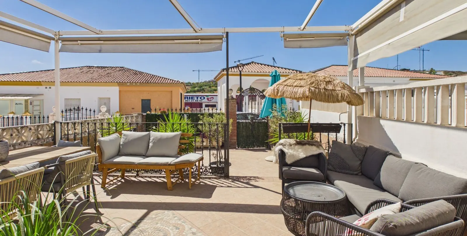 Sale of townhouse in Estepona 10