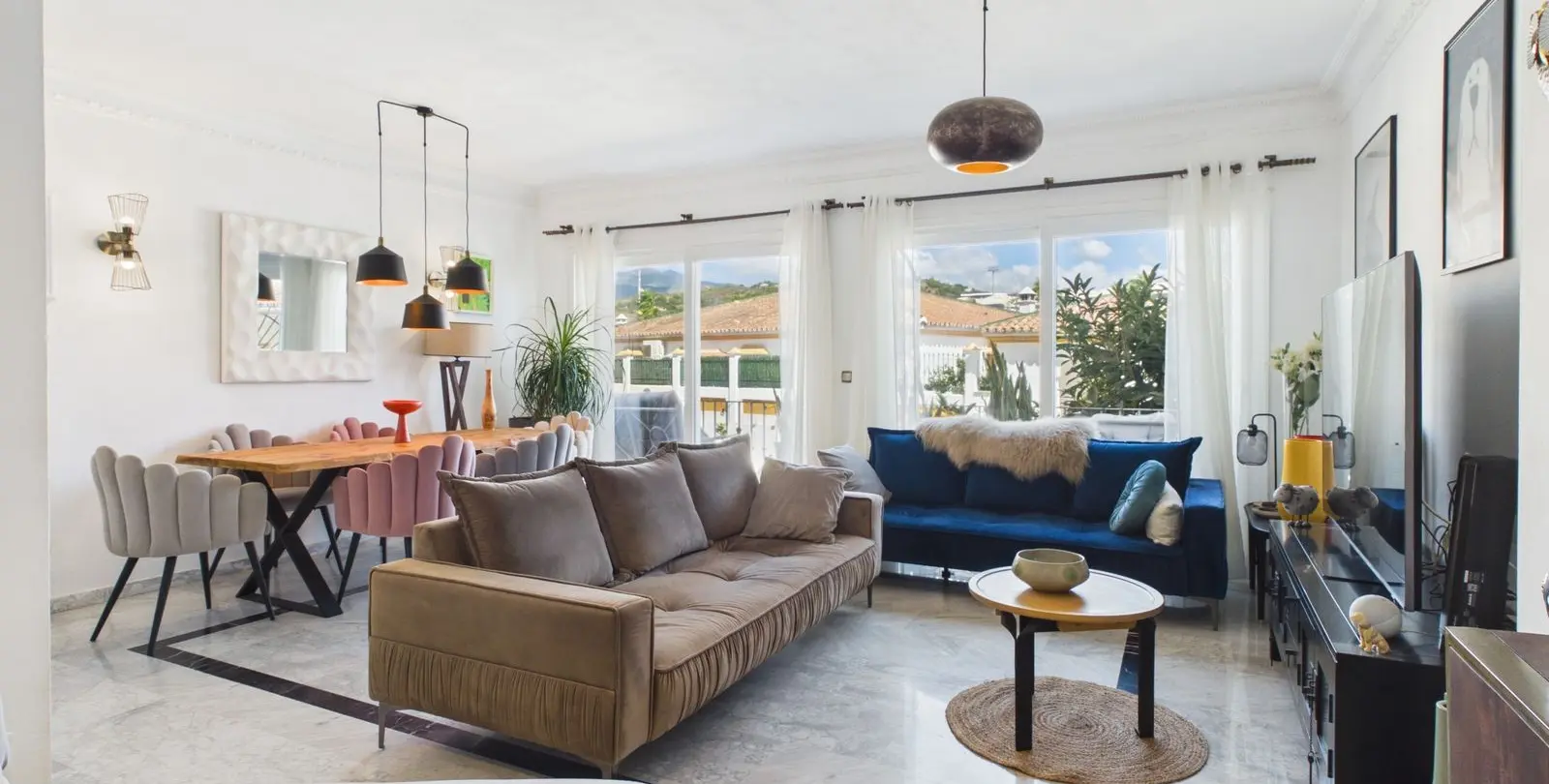 Sale of townhouse in Estepona 16