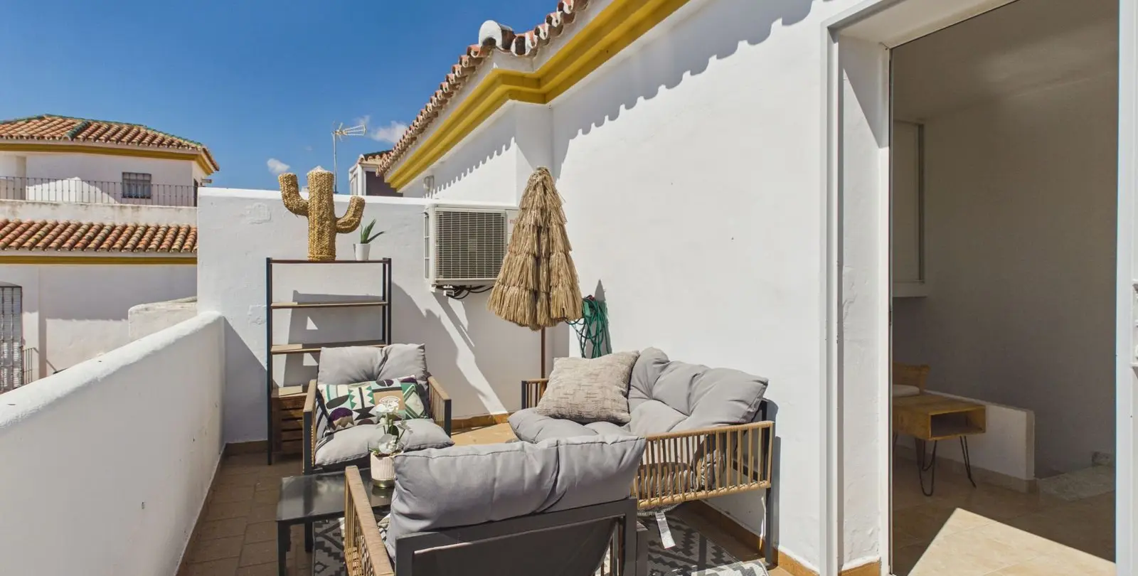 Sale of townhouse in Estepona 30