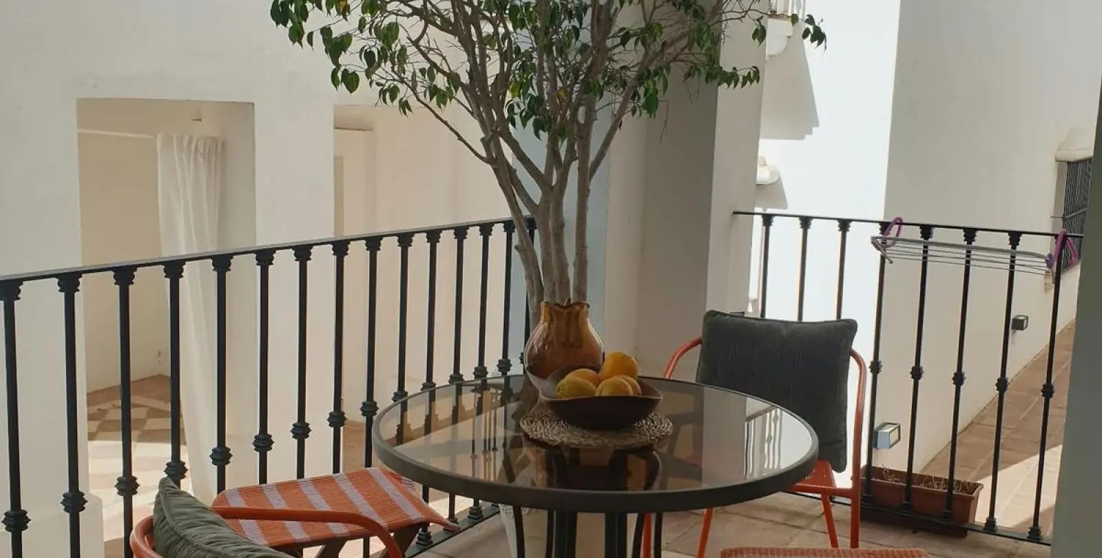 Sale of middle floor apartment in Nagüeles 23