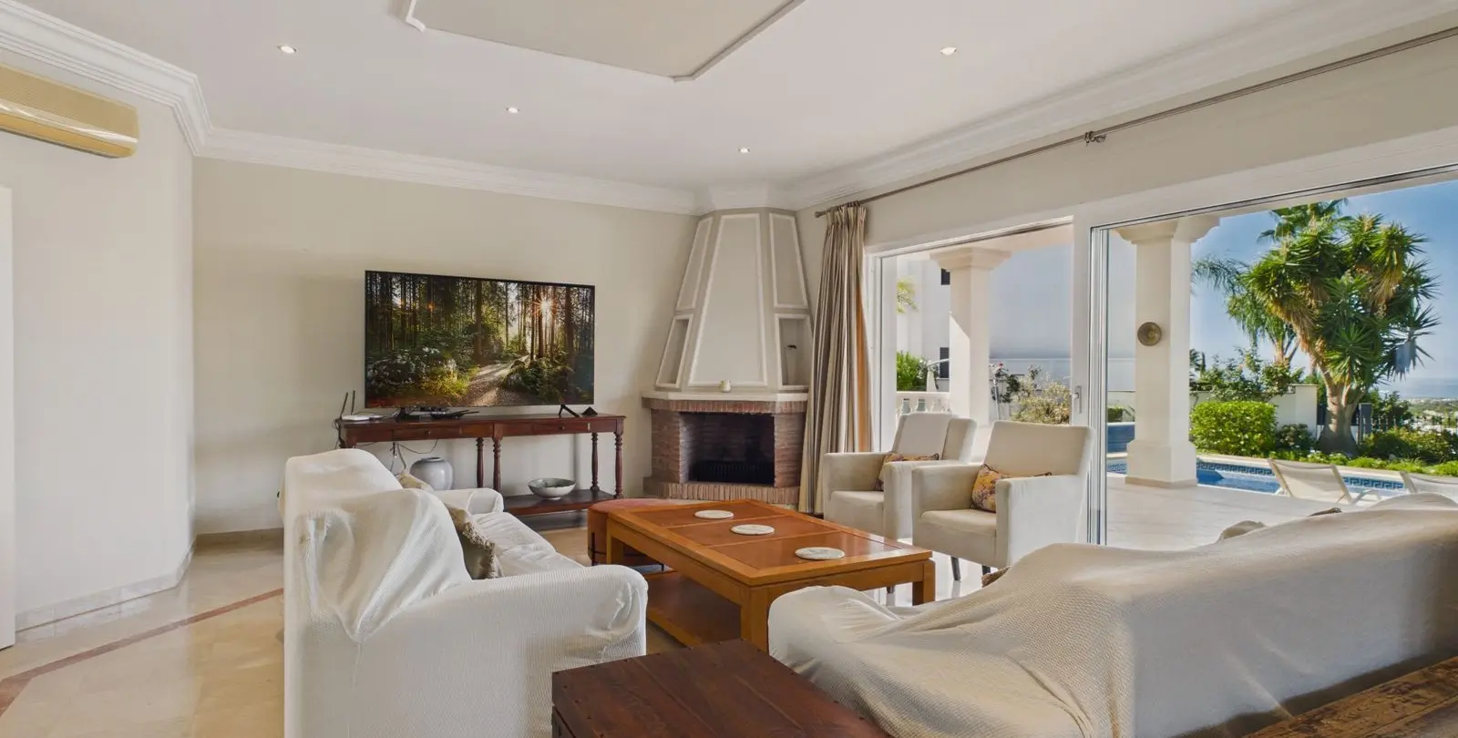 Sale of detached villa in Benahavís 4