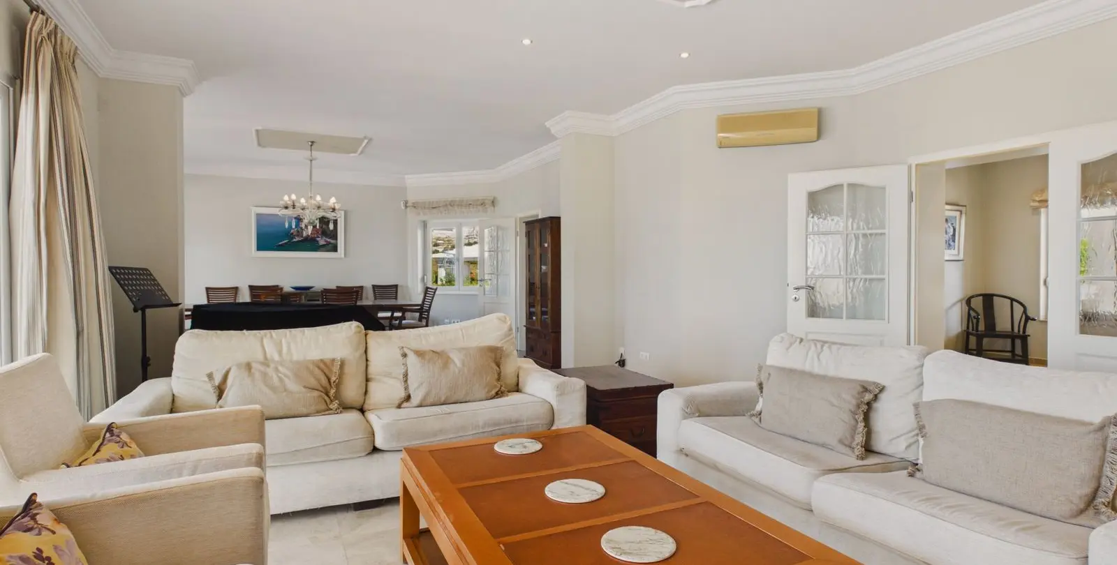 Sale of detached villa in Benahavís 17
