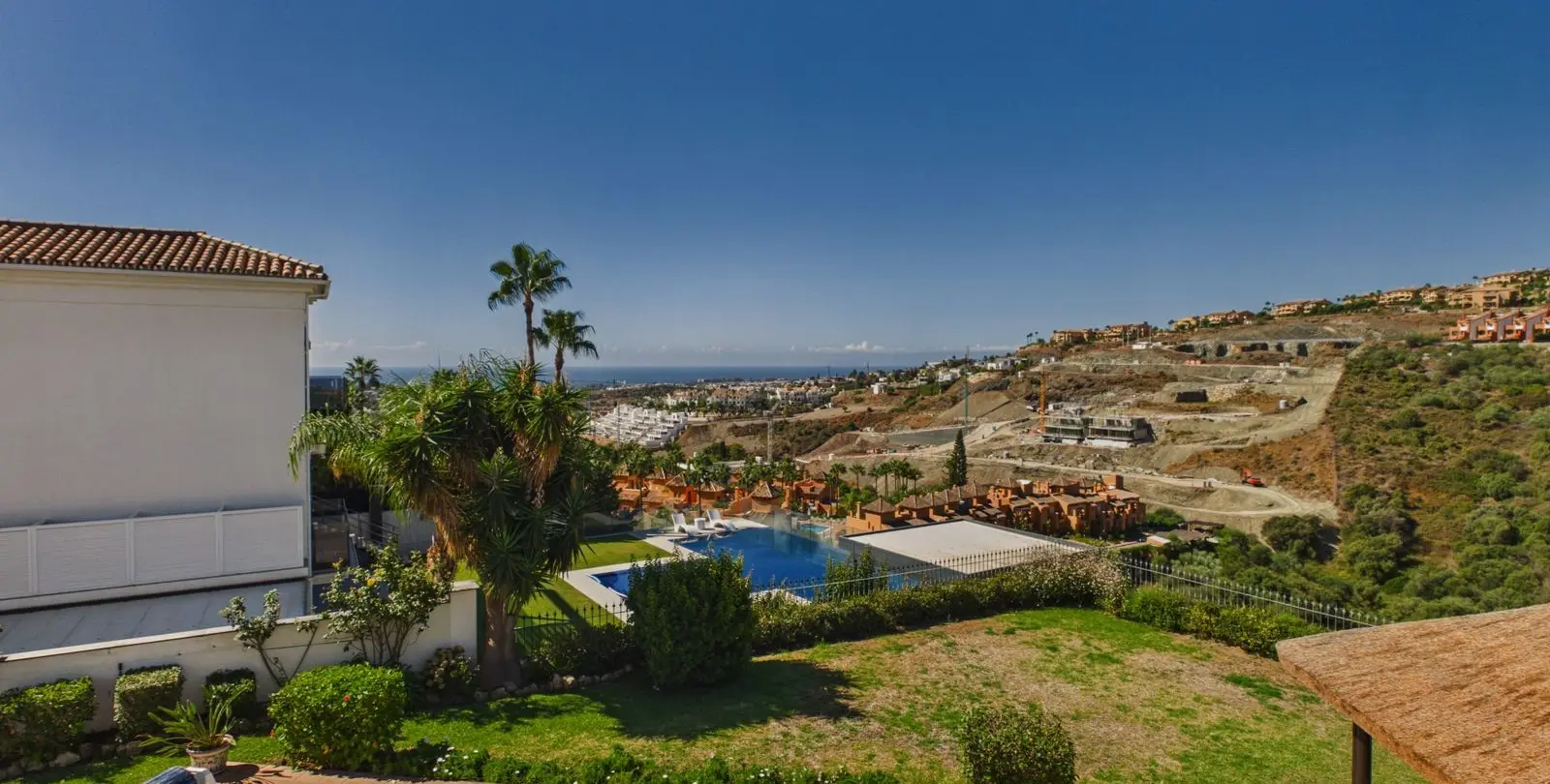 Sale of detached villa in Benahavís 41