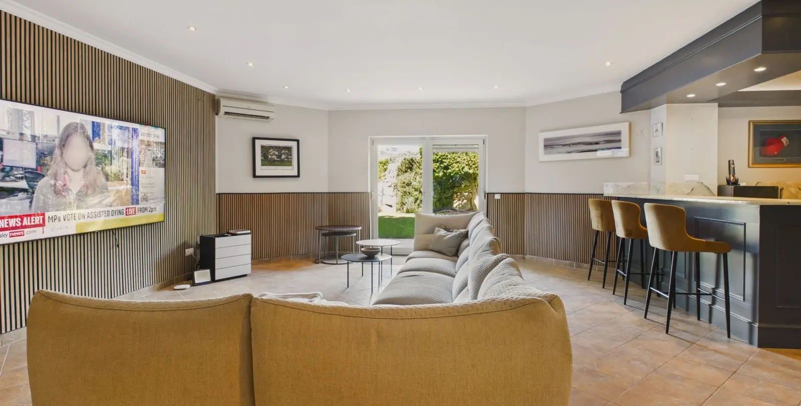 Sale of detached villa in Benahavís 51