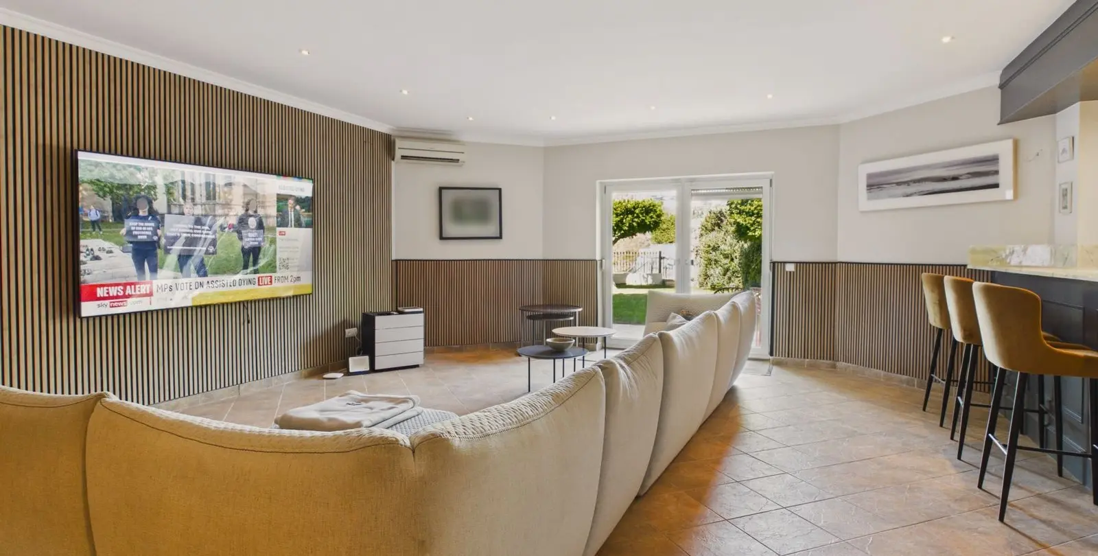 Sale of detached villa in Benahavís 52