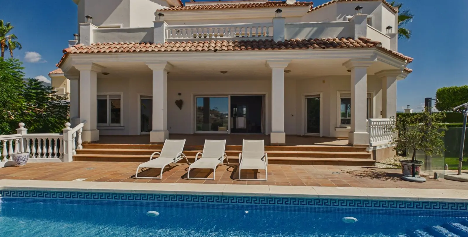 Sale of detached villa in Benahavís 61