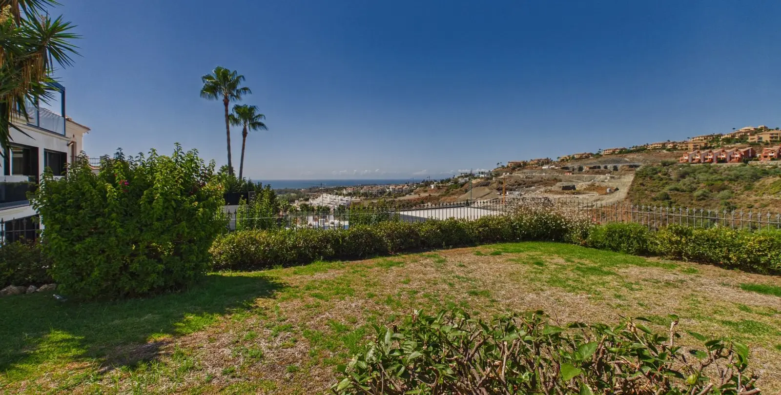 Sale of detached villa in Benahavís 62