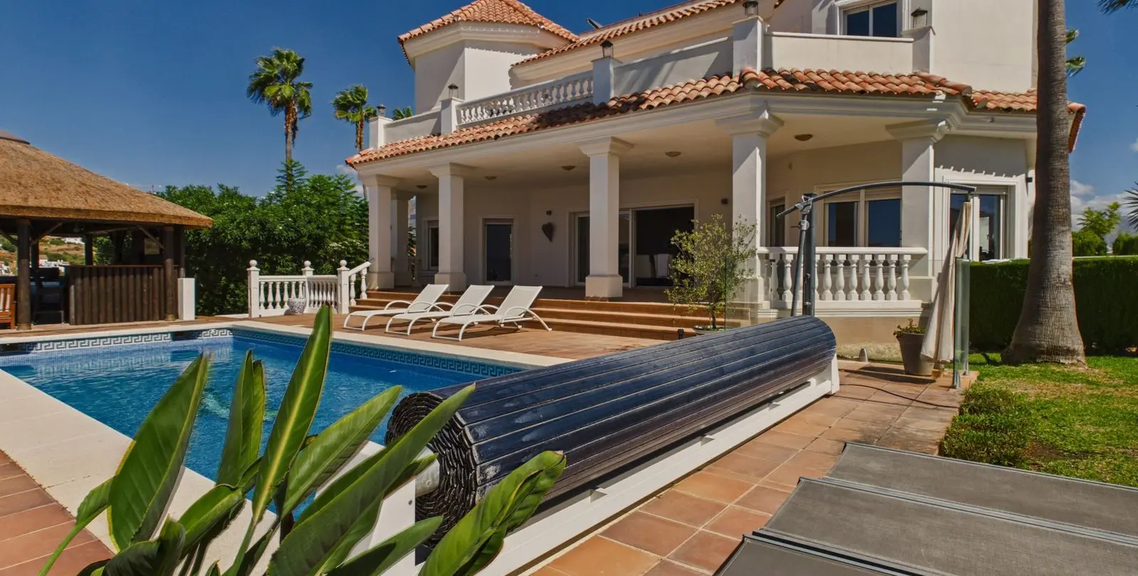 Sale of detached villa in Benahavís 66