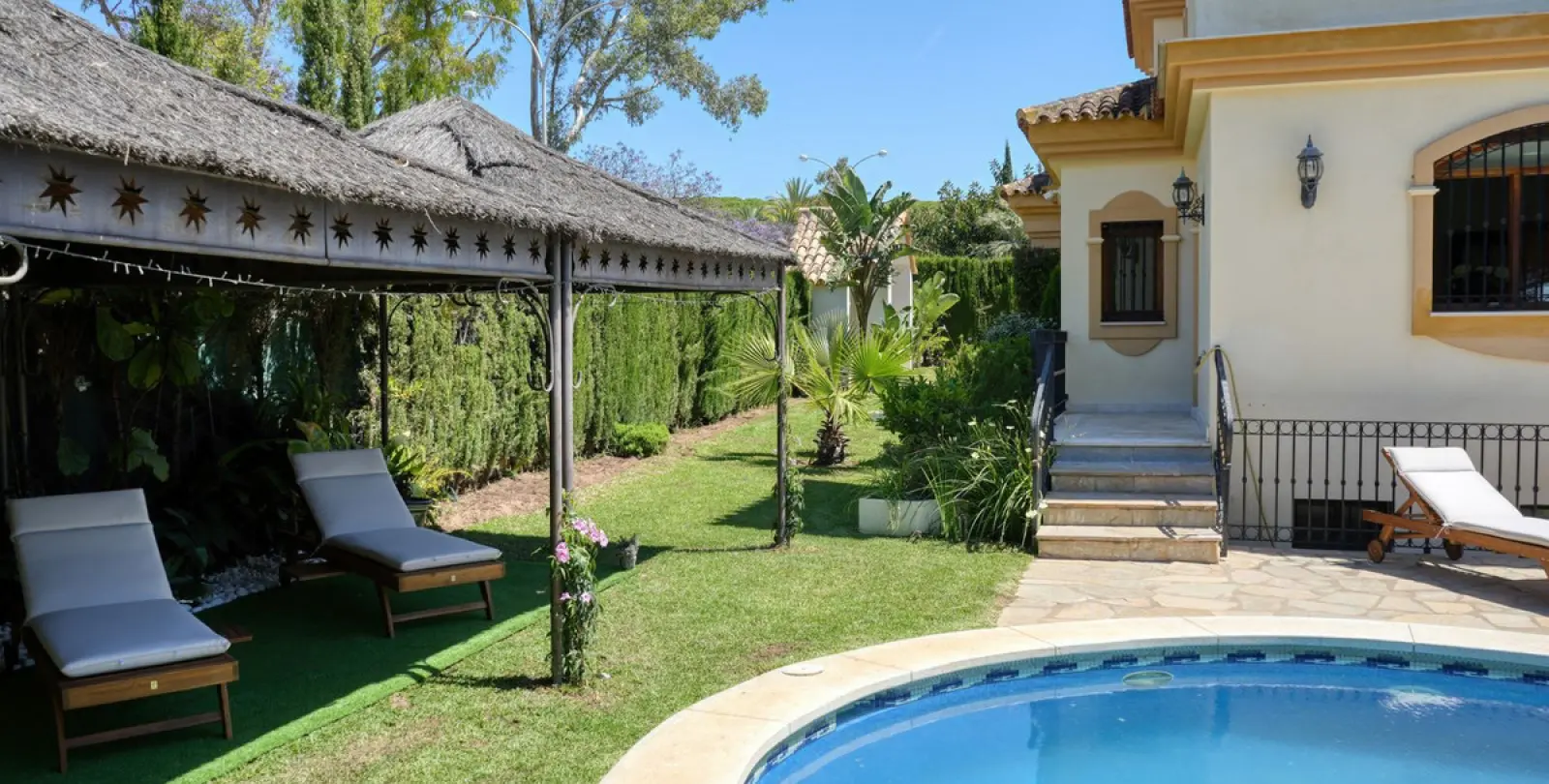 Alquiler a largo plazo de villa independiente en Costabella 41