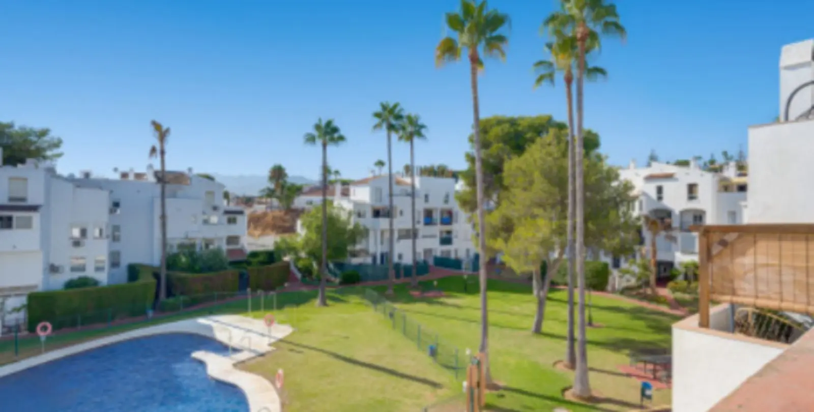 Продажа апартаментов на среднем этаже в Marbella 2
