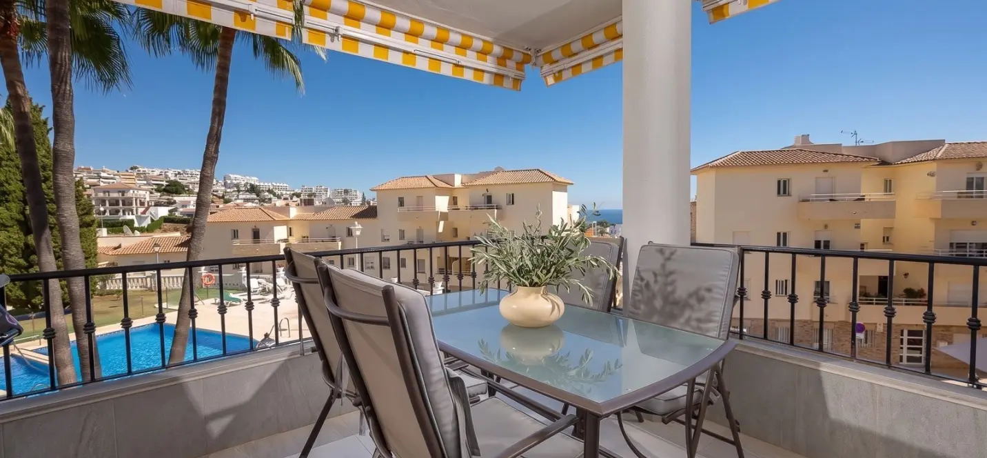 Venta de apartamento en planta media en Riviera del Sol 3