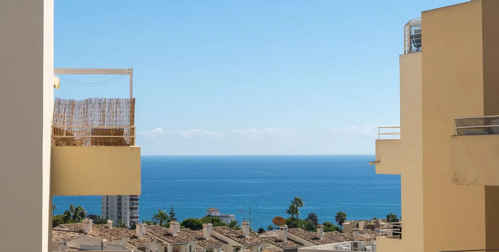 Venta de apartamento en planta media en Riviera del Sol 5