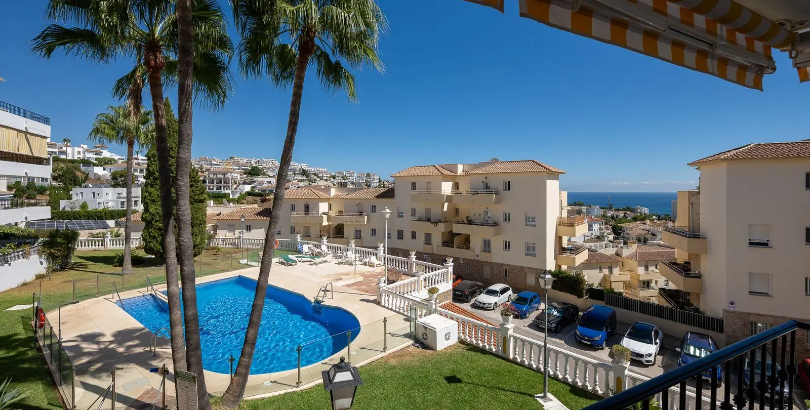 Venta de apartamento en planta media en Riviera del Sol 6