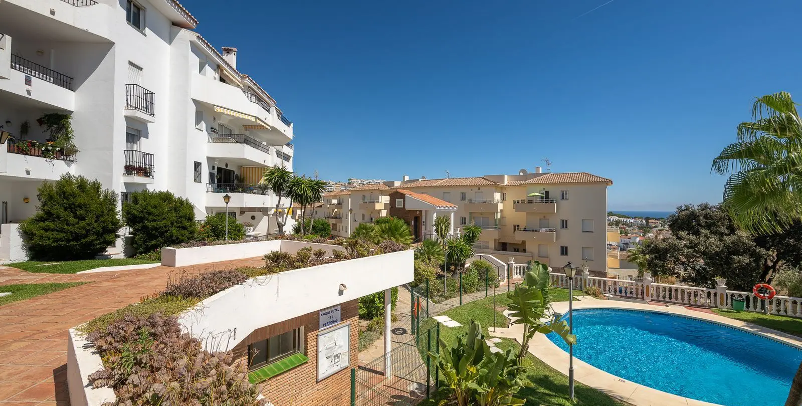 Venta de apartamento en planta media en Riviera del Sol 20