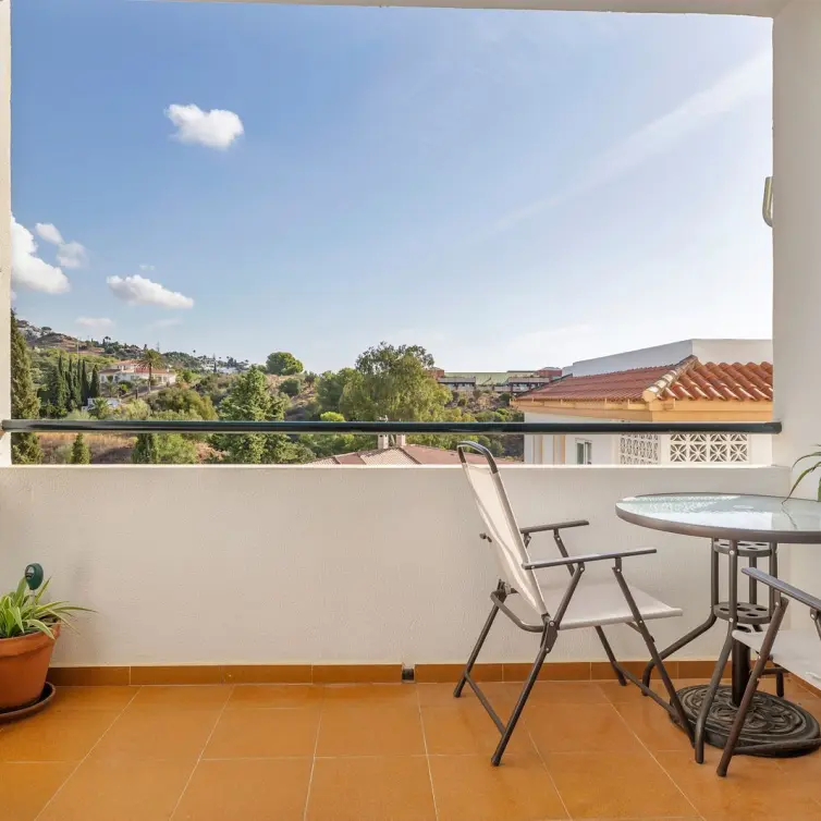 Продажа апартаментов на среднем этаже в Benalmadena
