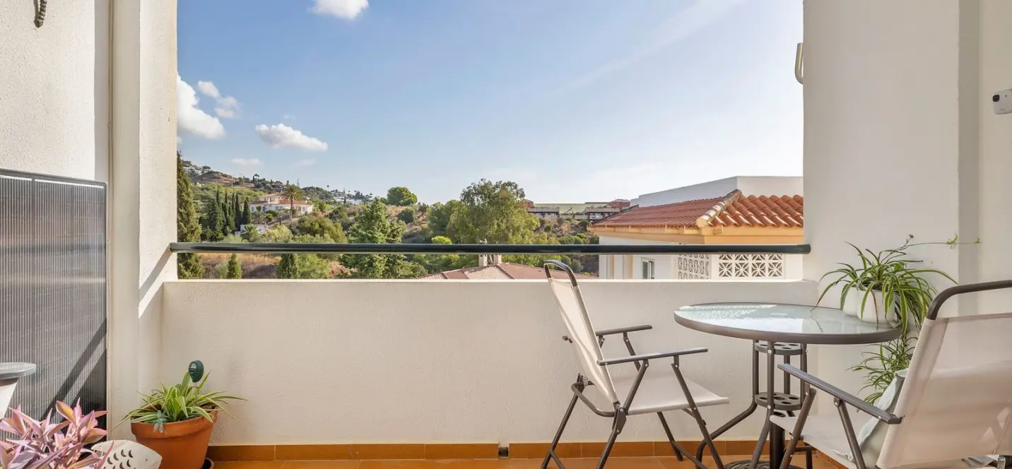 Продажа апартаментов на среднем этаже в Benalmadena 0