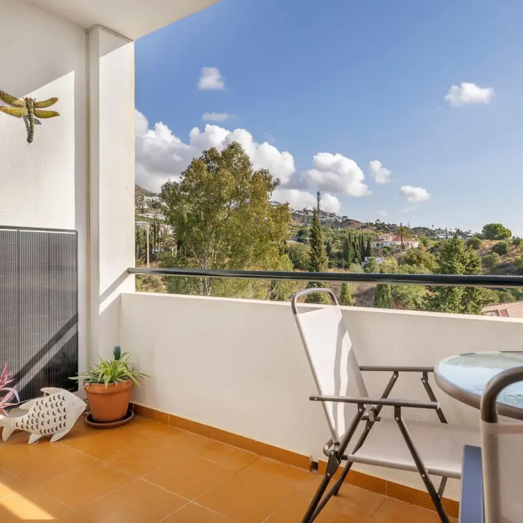 Продажа апартаментов на среднем этаже в Benalmadena