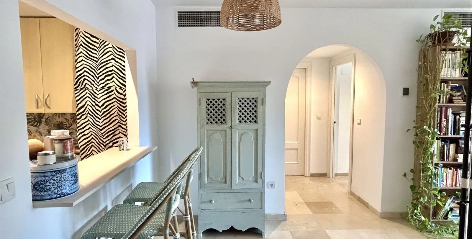 Sale of middle floor apartment in Guadalmina Alta 1