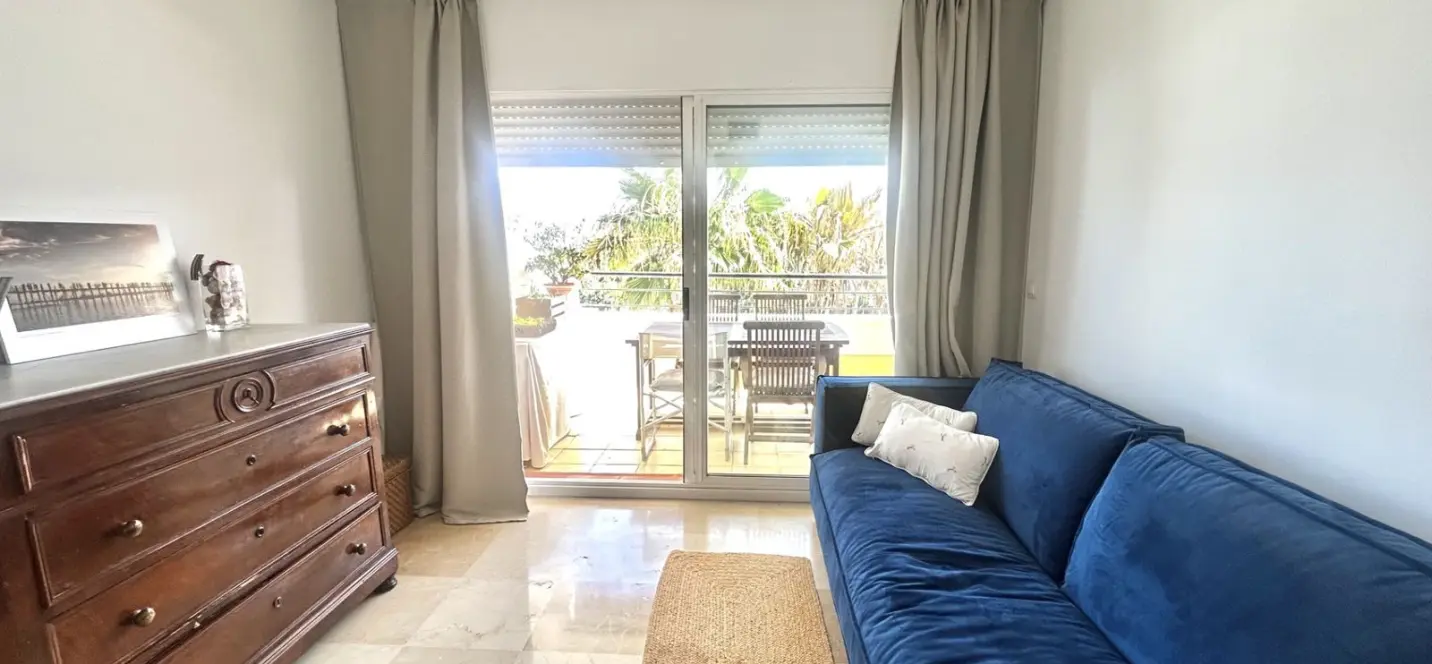 Sale of middle floor apartment in Guadalmina Alta 3