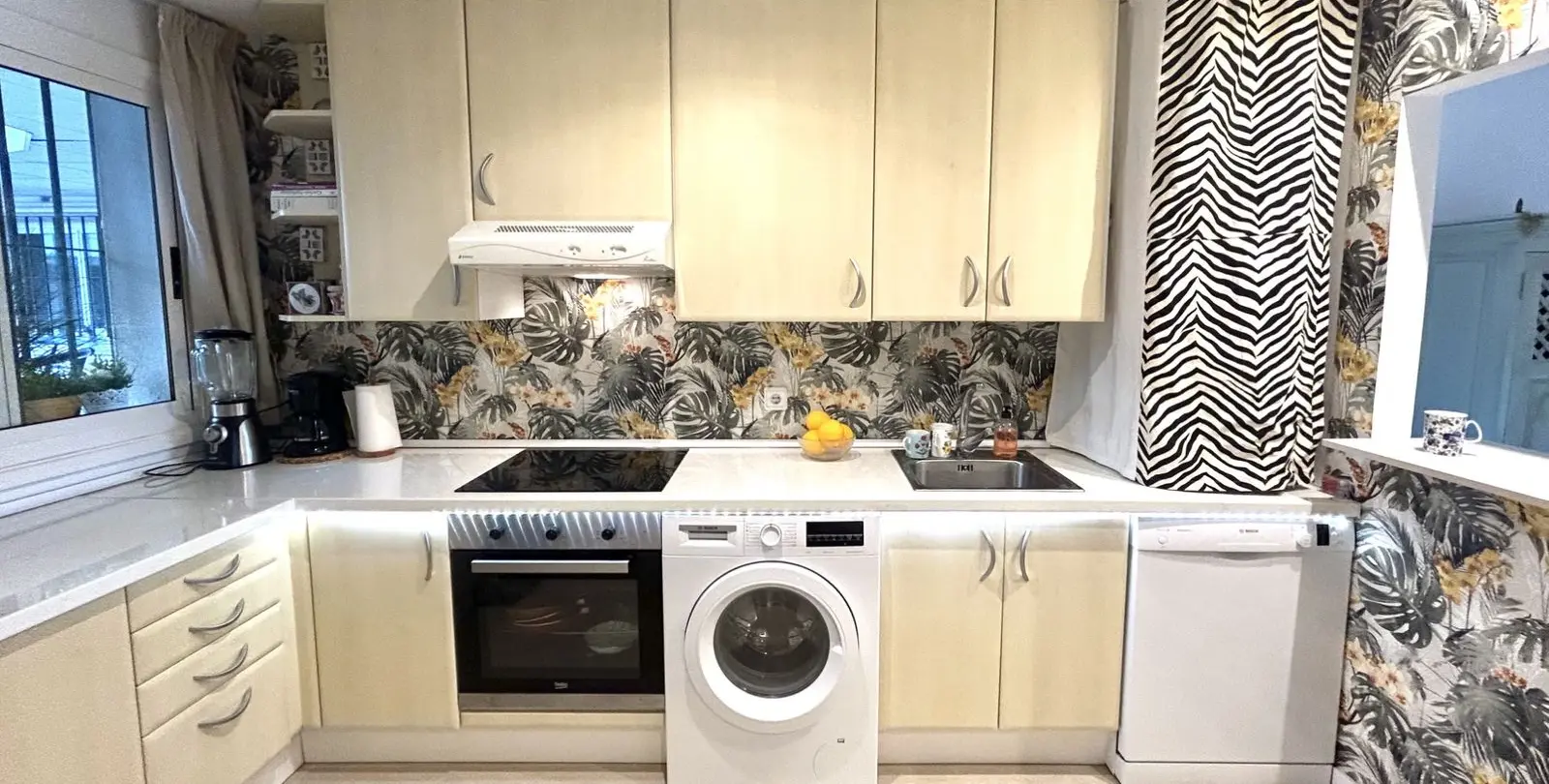 Sale of middle floor apartment in Guadalmina Alta 11