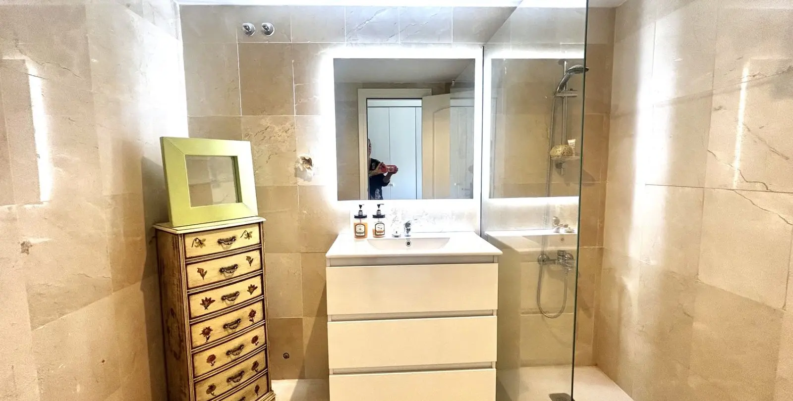 Sale of middle floor apartment in Guadalmina Alta 12
