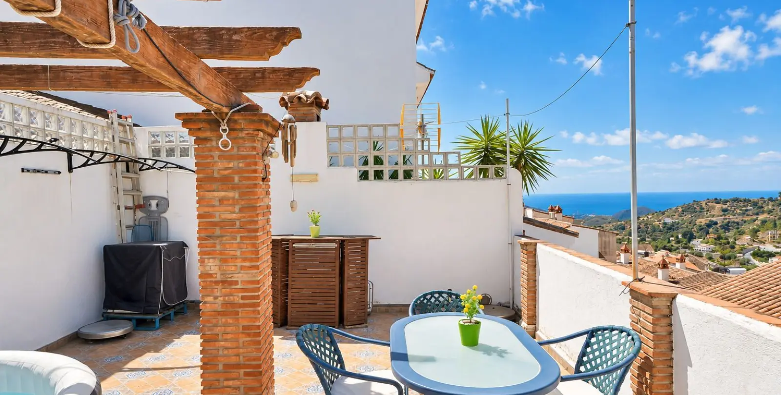 Sale of townhouse in Ojén 3