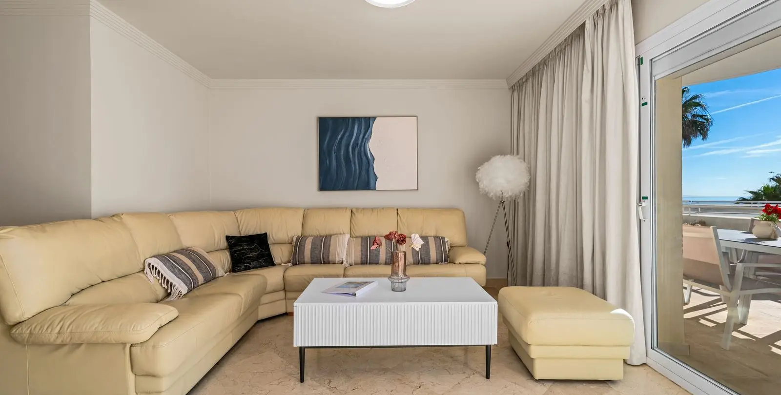 Продажа апартаментов на первом этаже в Estepona 7